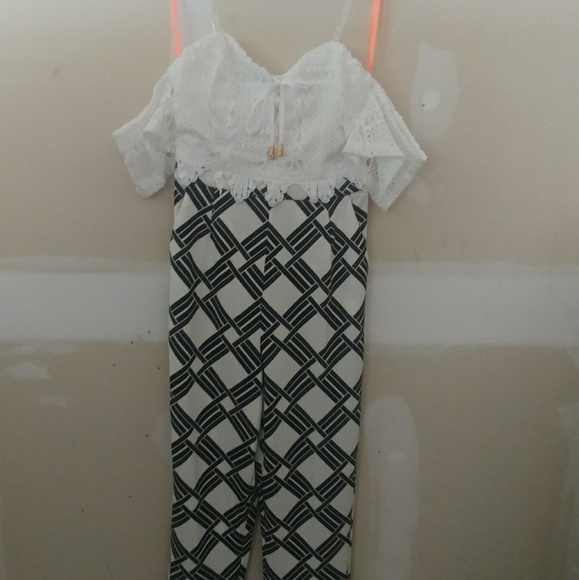 Jumpsuit - Picture 3 of 4